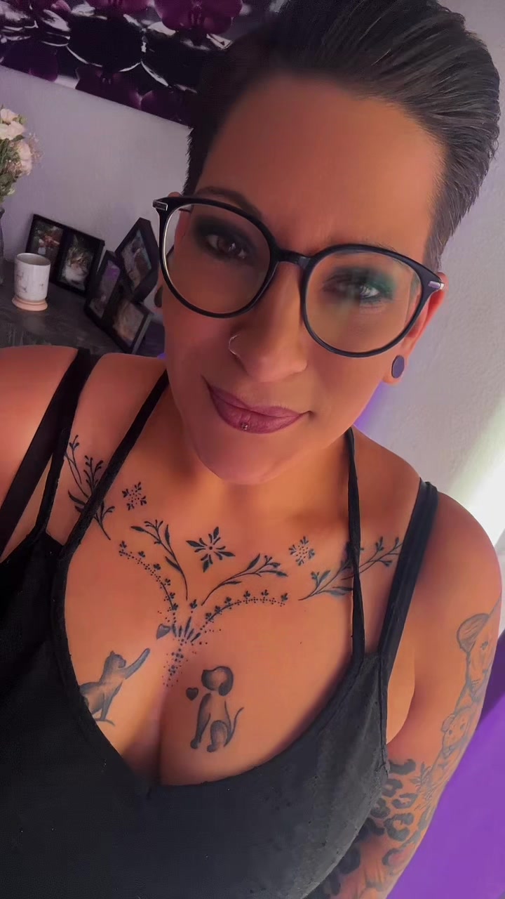 @😈❤️&zwj;🔥CurvyGirl81❤️&zwj;🔥😈