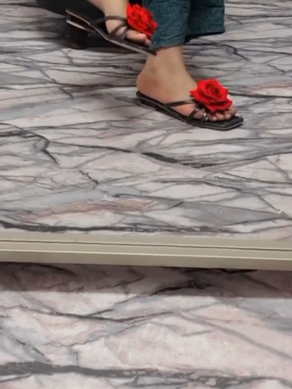 @Dot Shoe