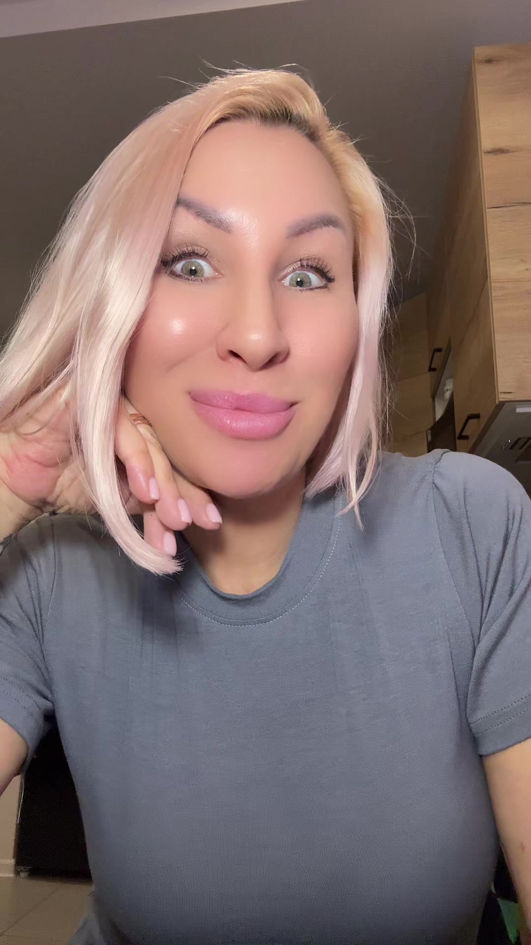 @Иришка 🌈