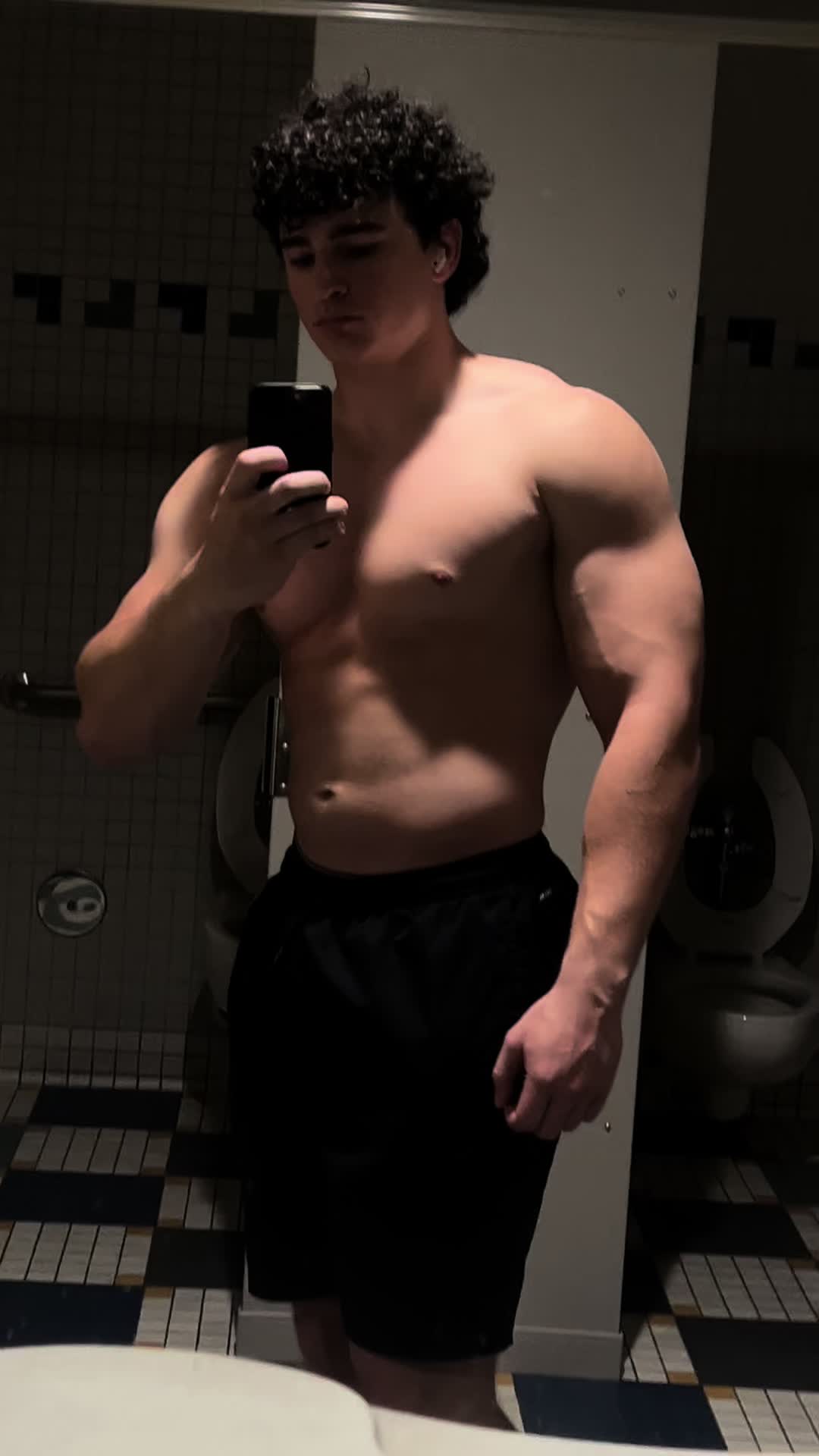 @Kissel_Lifts