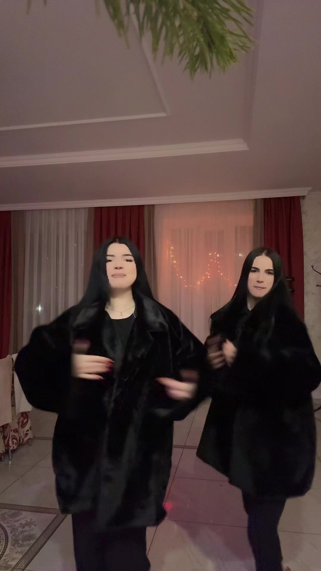 @mikis_