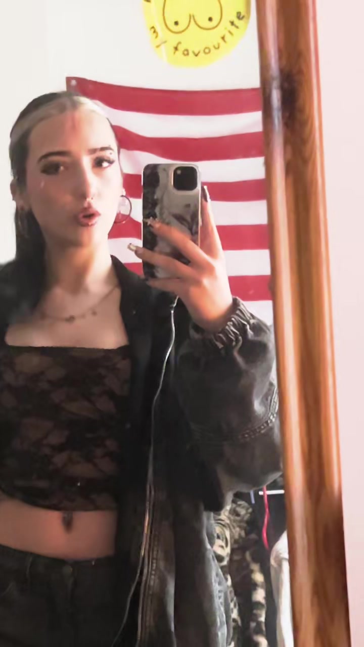 @evagina 🚬