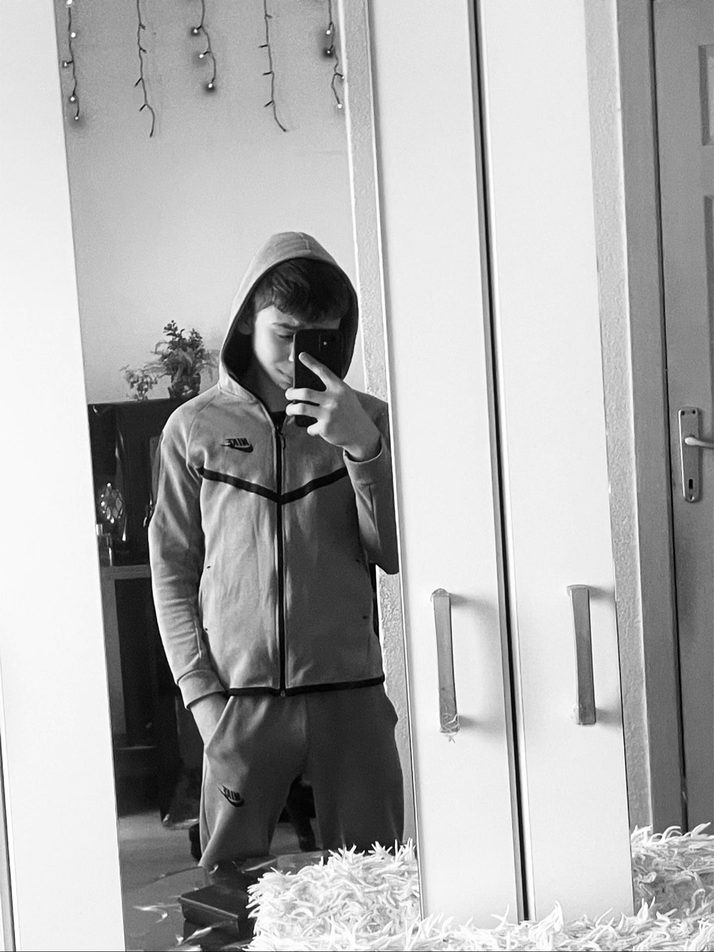 @😎LUKA🖤