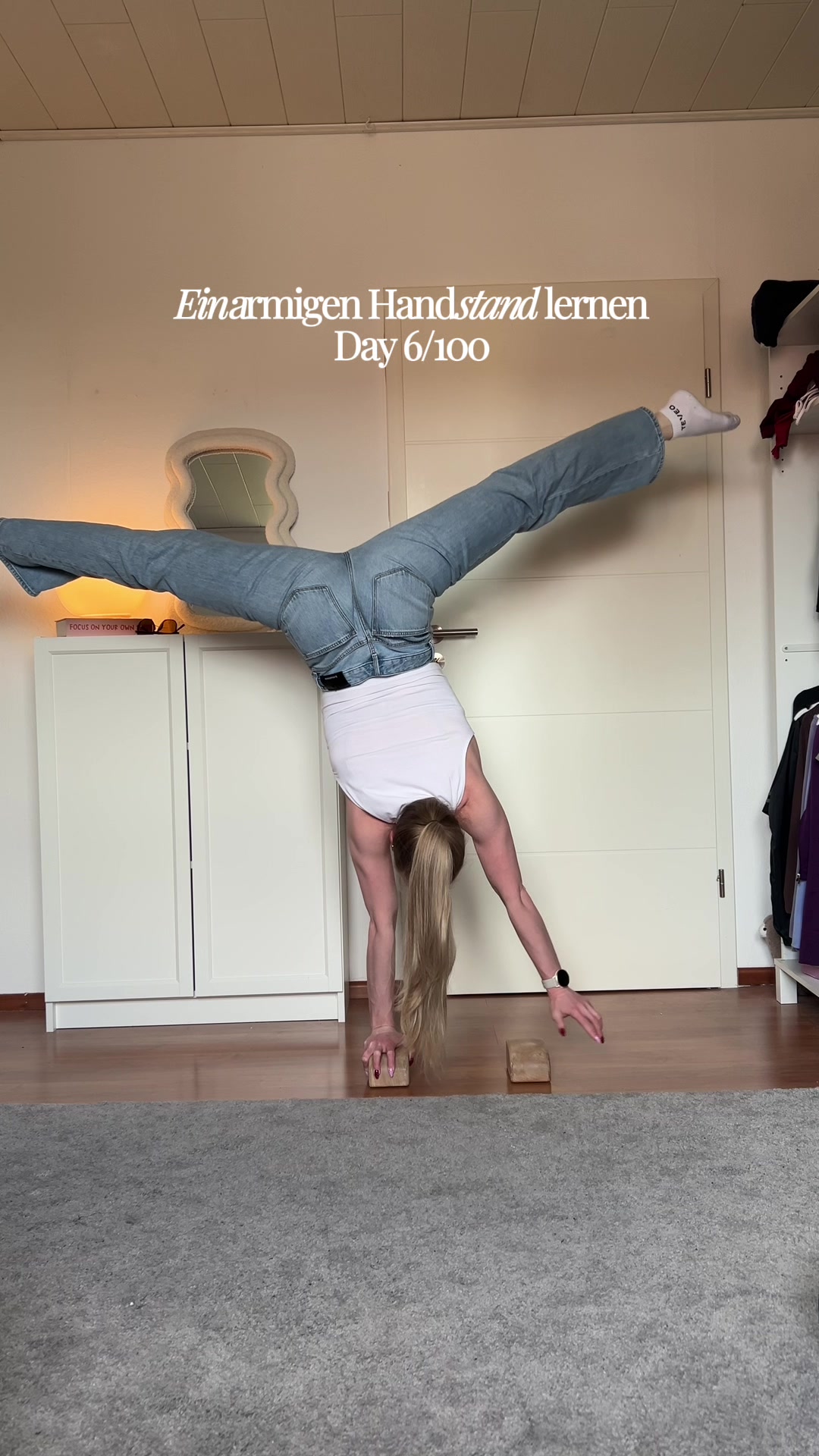 @Elena 🤸🏼&zwj;♀️