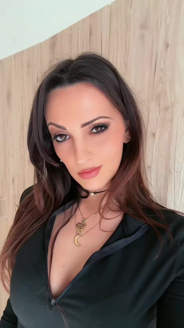 @mariacastellano_93