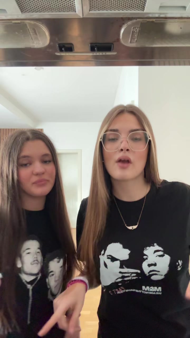 @𝐀 𝐋 𝐈 𝐒 𝐇 𝐀 𝐌&𝐌 𝐕𝐞𝐫