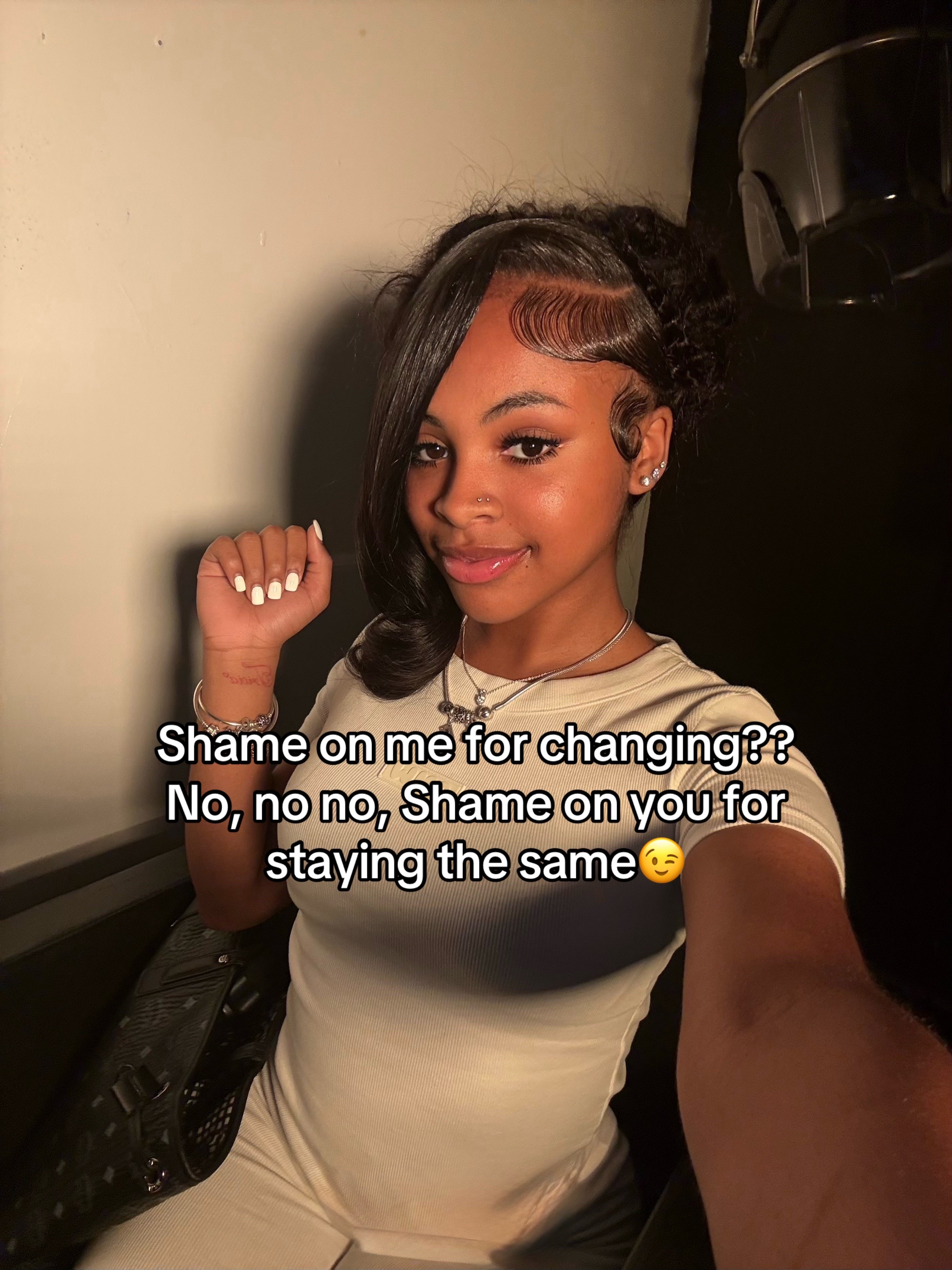 @ilovevintagechanelly