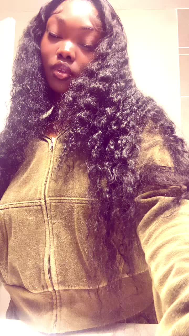 @In love with🇭🇹