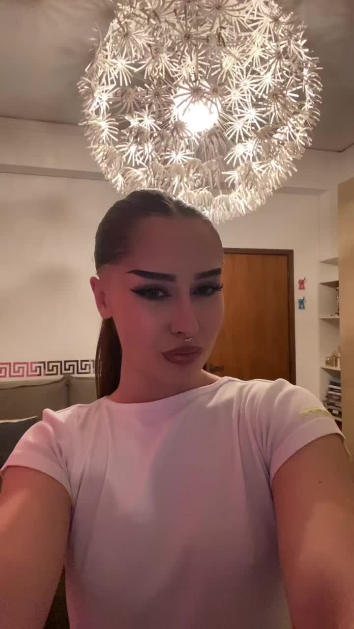 @REGINA MARIS SALA 😤🦋⛓💖🎰😋&reg;