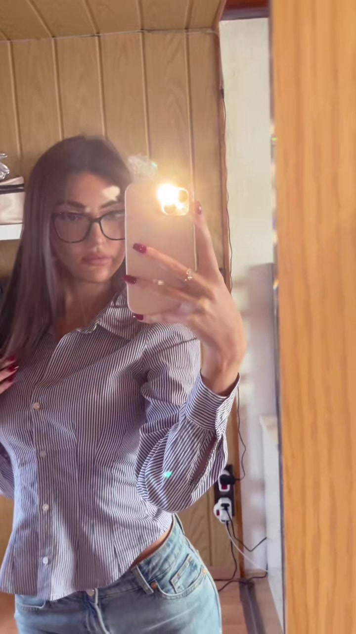 @𝐸𝒶𝓃𝒹𝒶💋