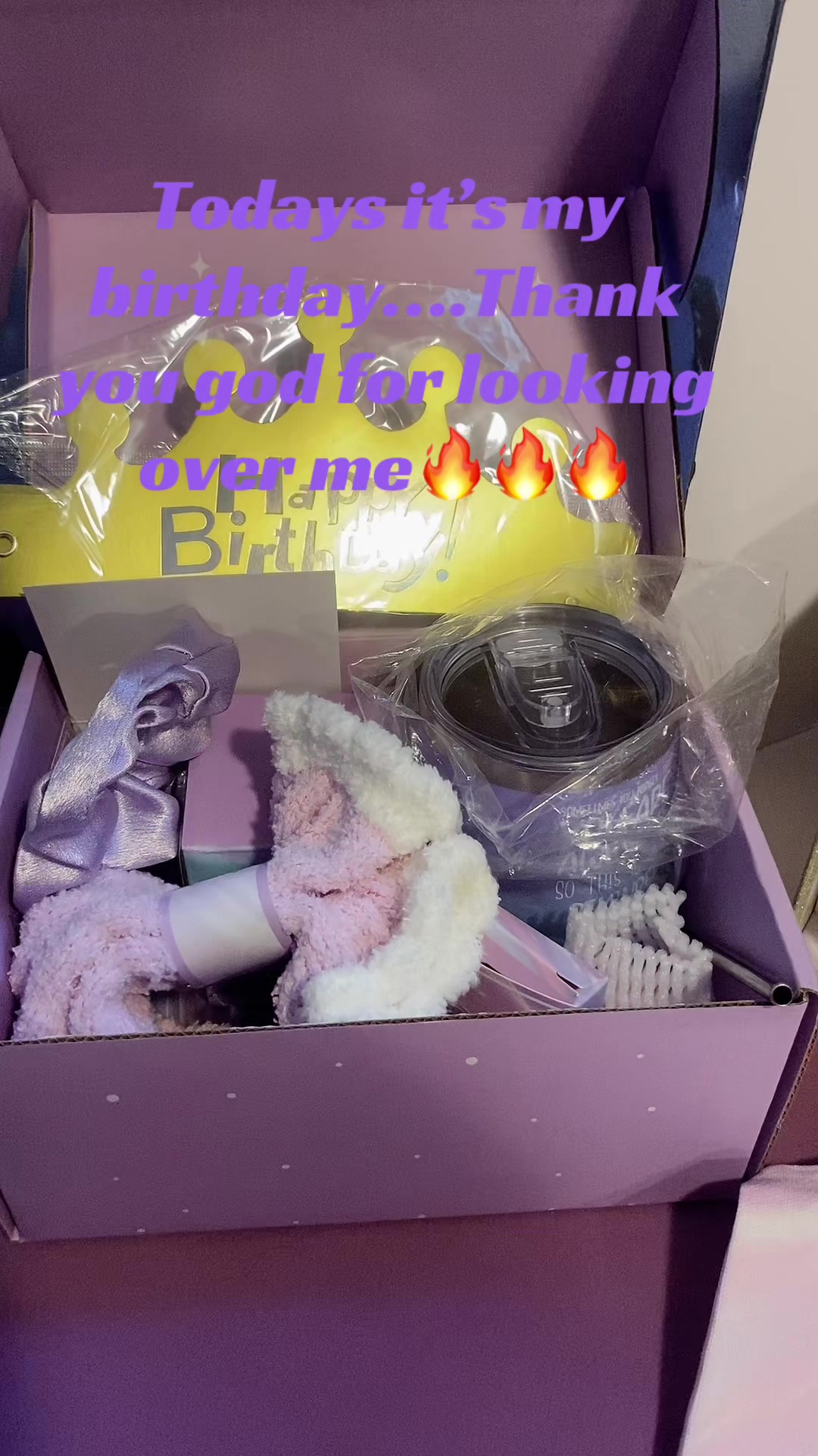 @nikkitia35