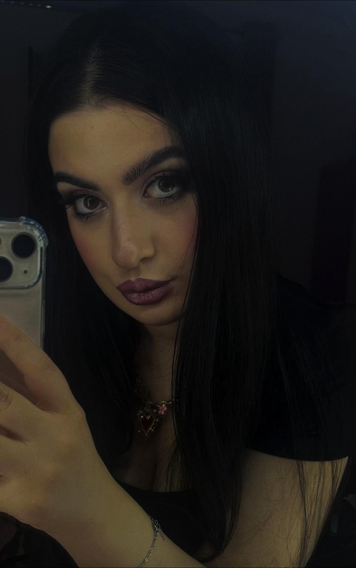 @𝓜𝓸𝓷𝓲𝓴𝓪🍓