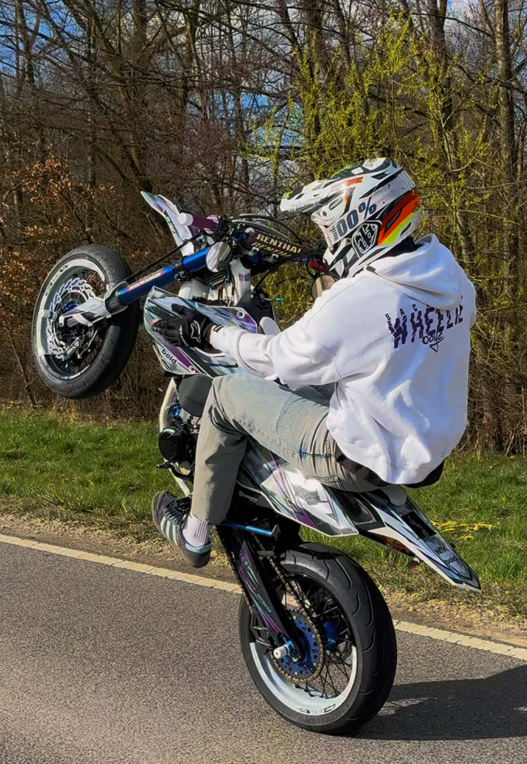 @Joni_moto