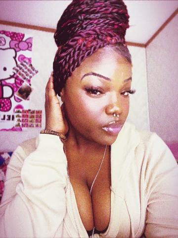 @🧝🏾&zwj;♀️.