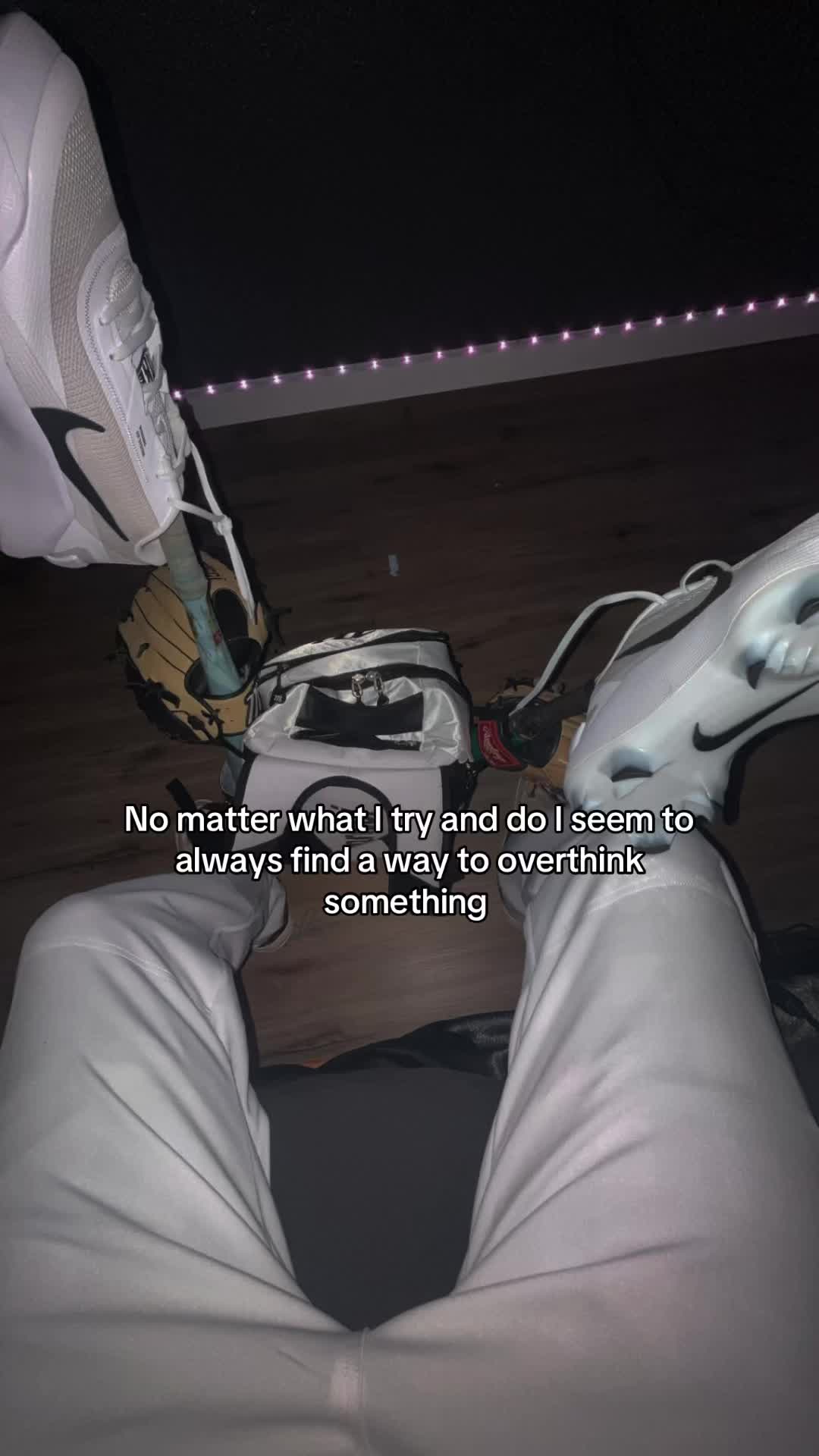 @⃟