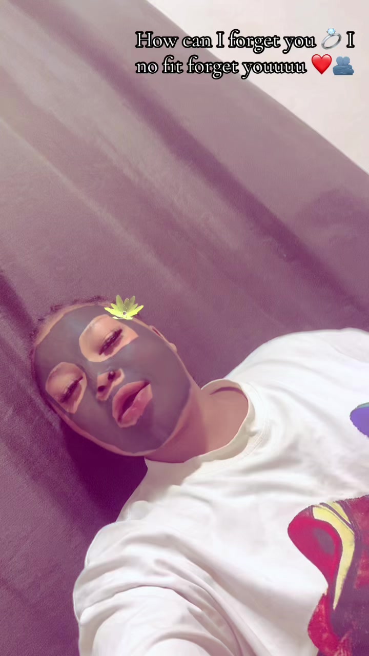 @🌸ℰ𝓋𝒶𝓁ℴ𝓋𝒾𝒶 💕🥀