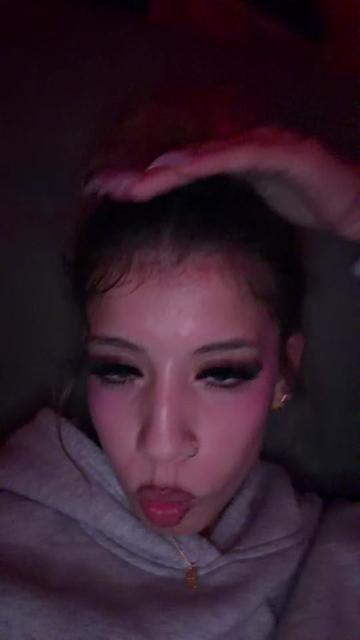 @️