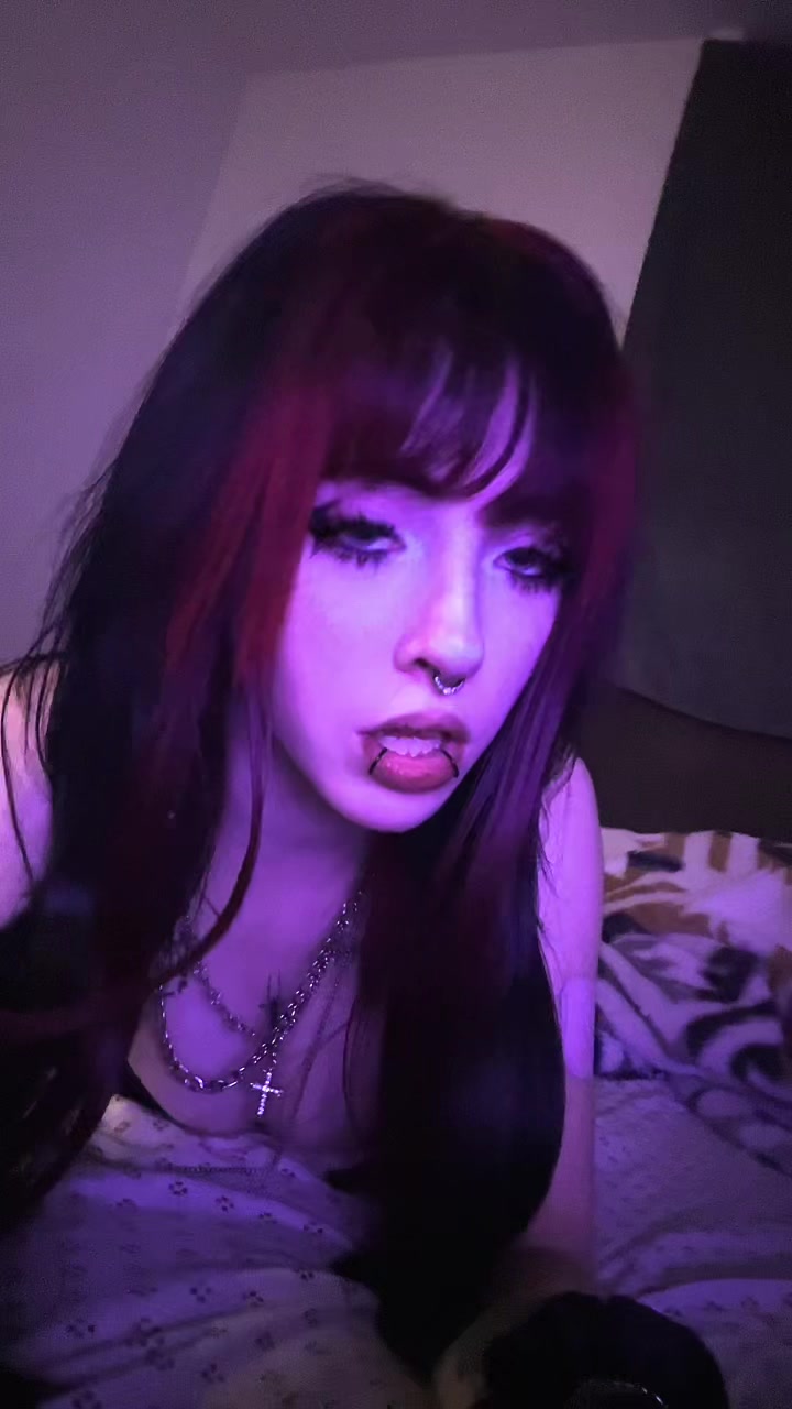 @𝓛𝓪𝓾𝓻𝓮𝓷𝓬𝓮🕷️