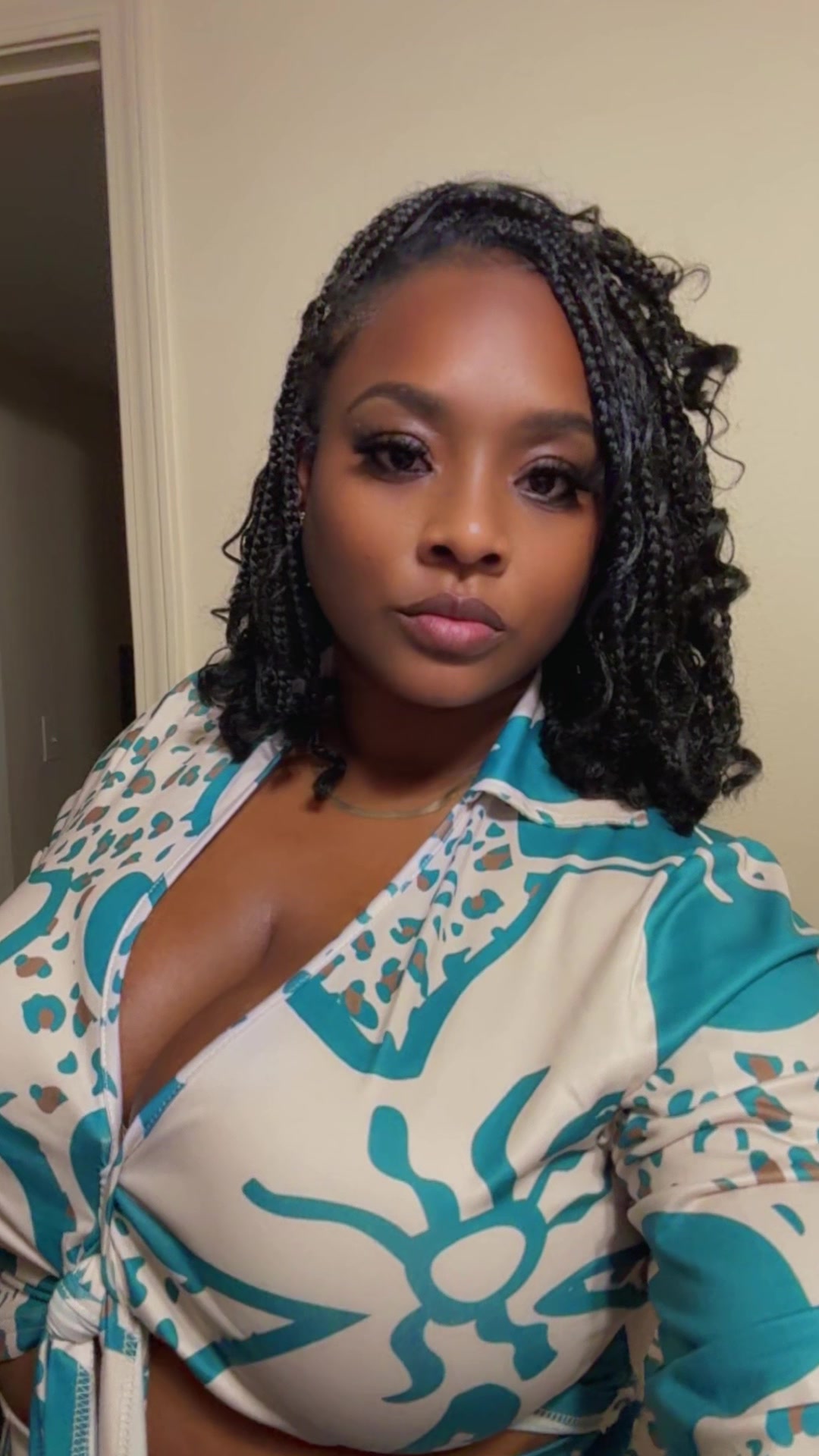 @Kiki T
