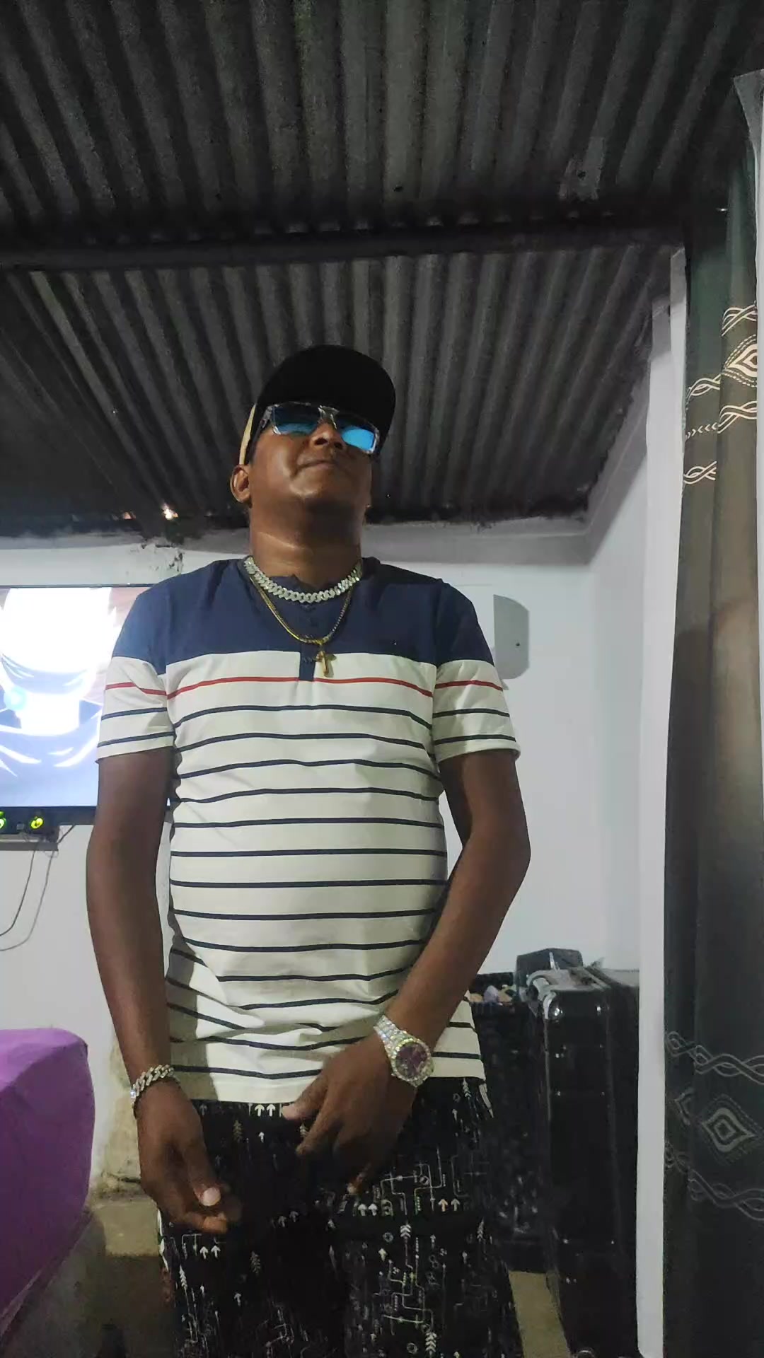 @Negro flow35