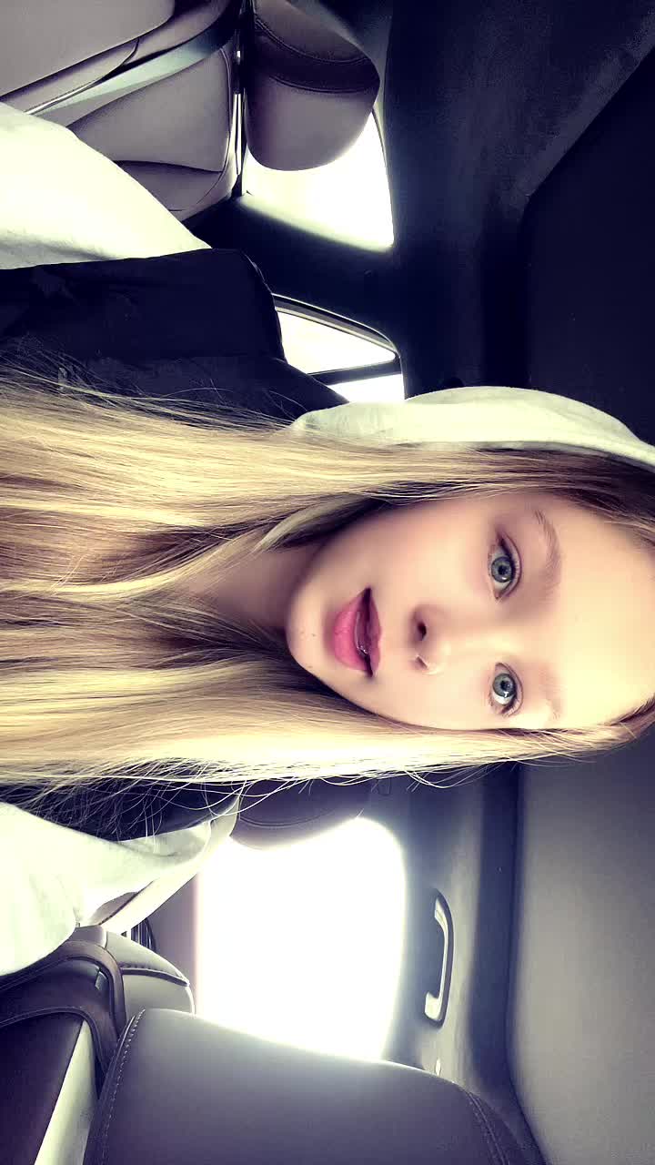 @anechkaaa ྀིྀི