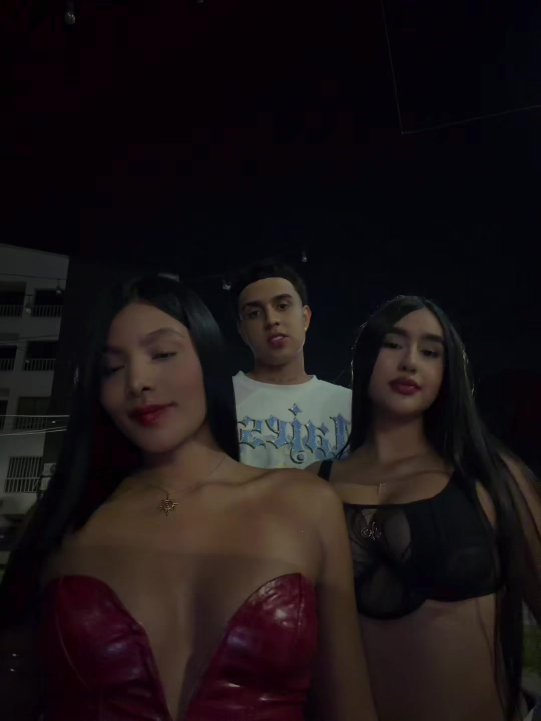 @JuliSann__