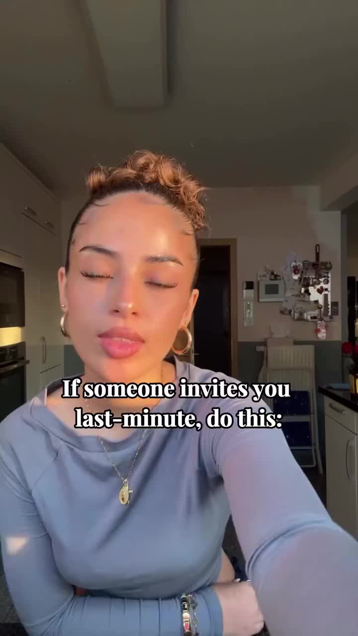 @Anna_Mitchell