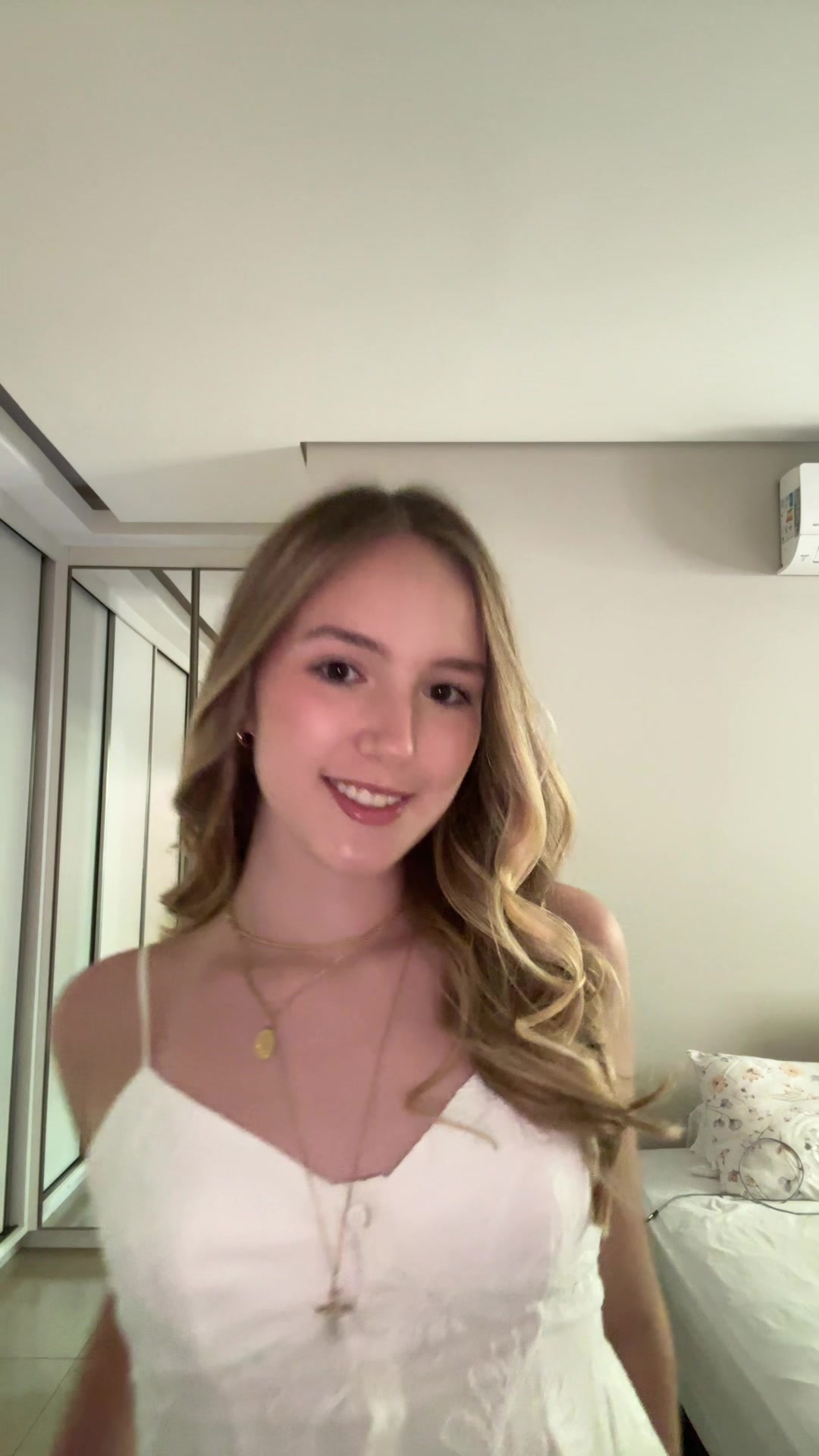 @aliceee