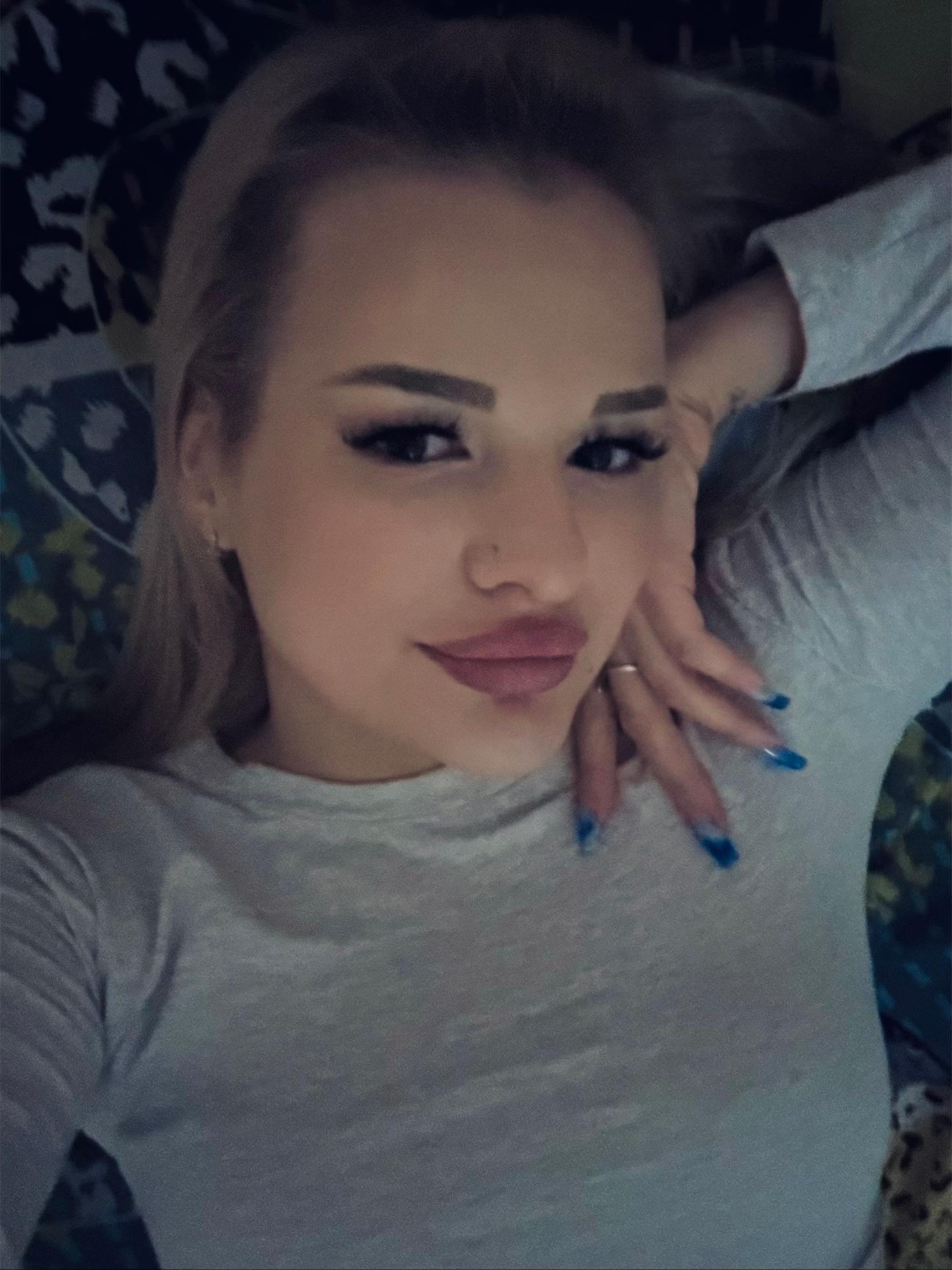 @karina_bloom_
