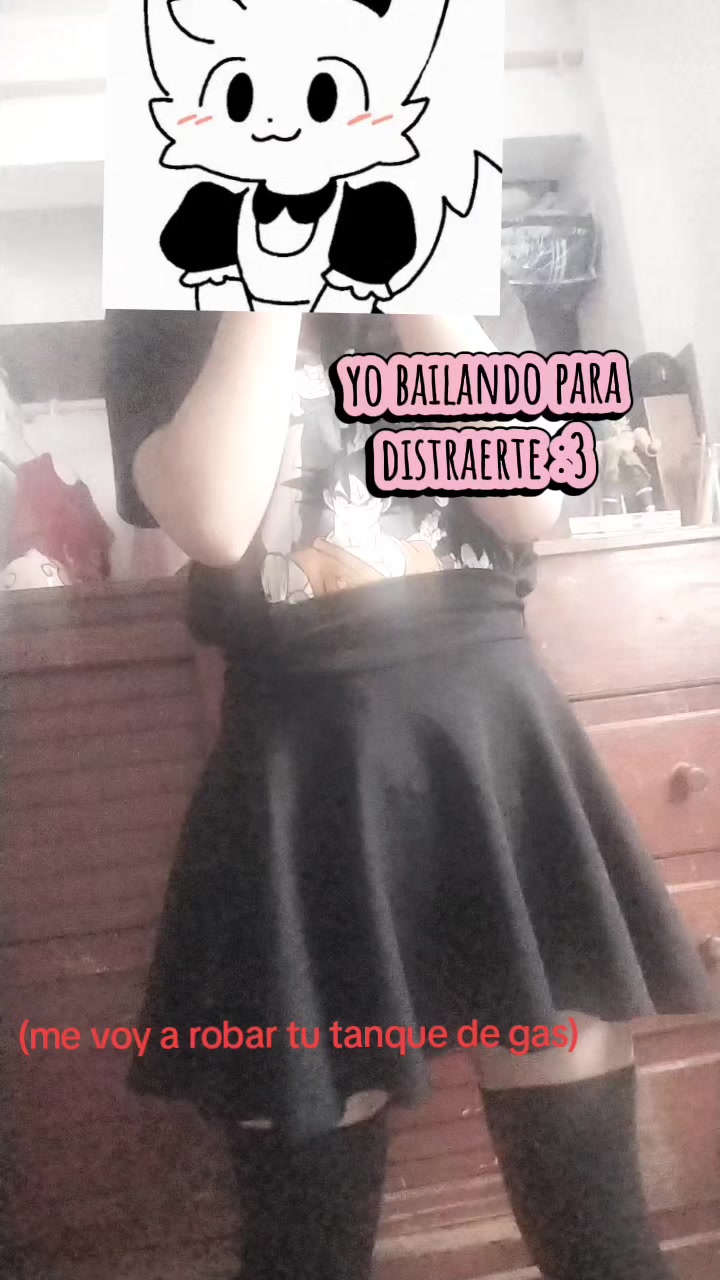 @Mocki_femboy