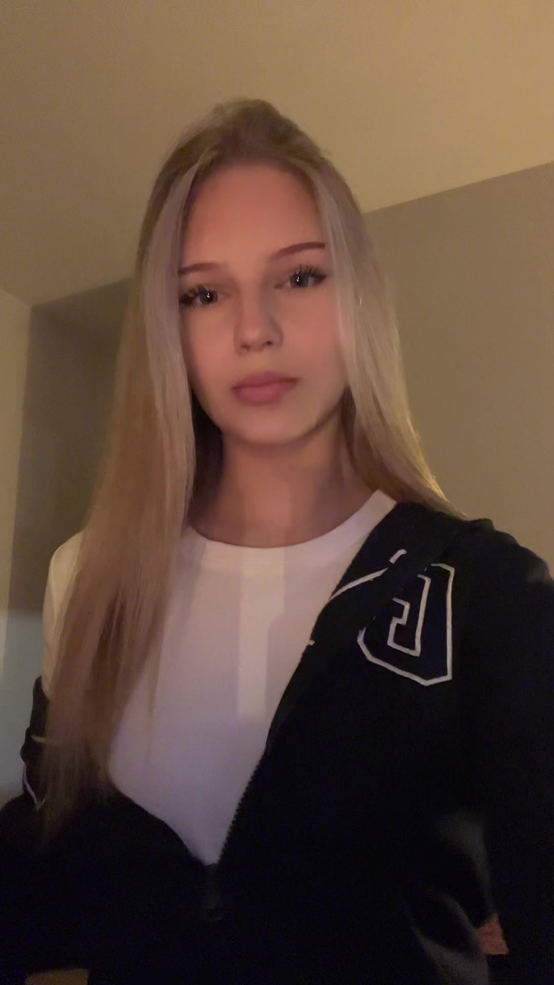 @jula.vis ﾒ𝟶