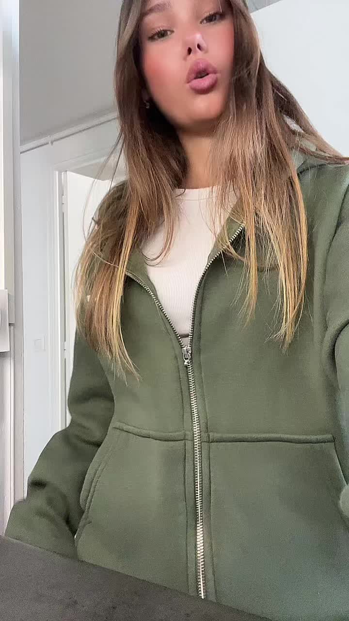 @🧸