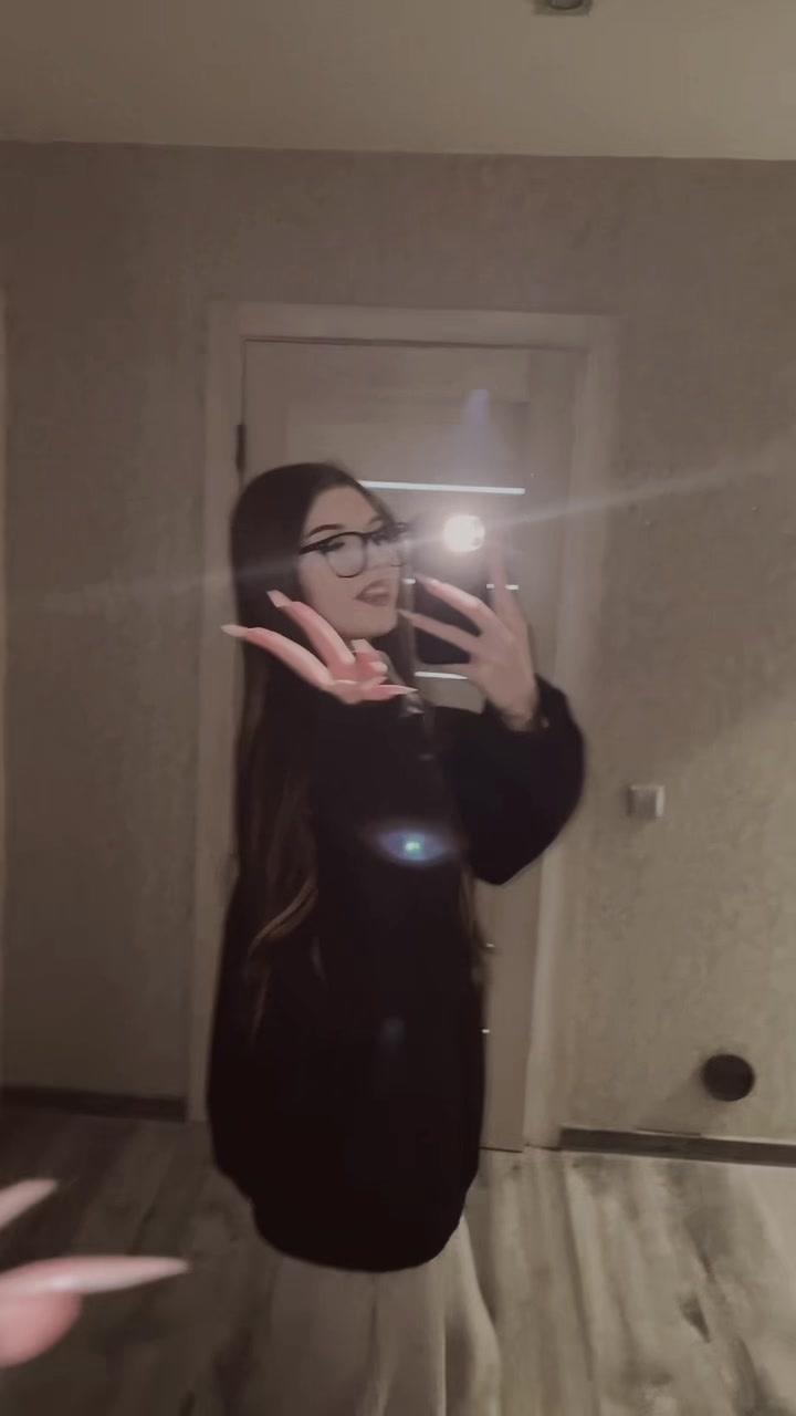 @kkk