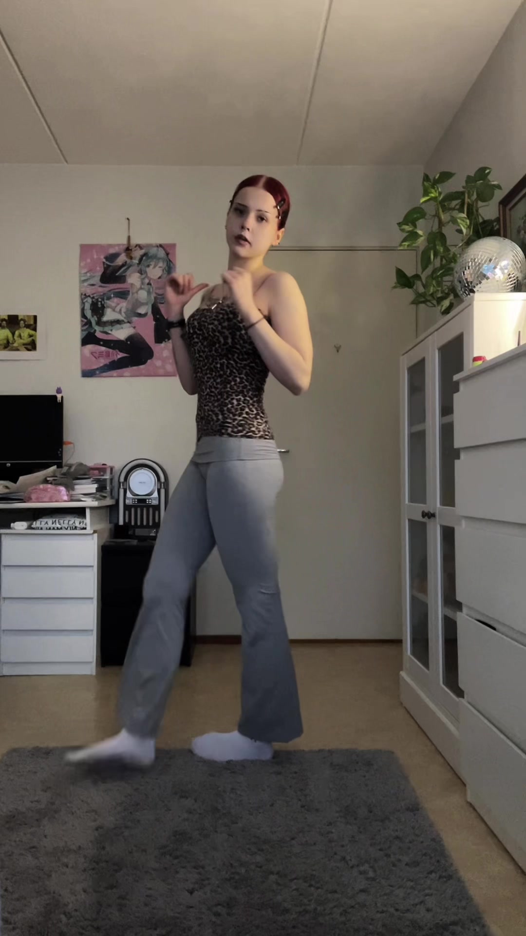@Alisa