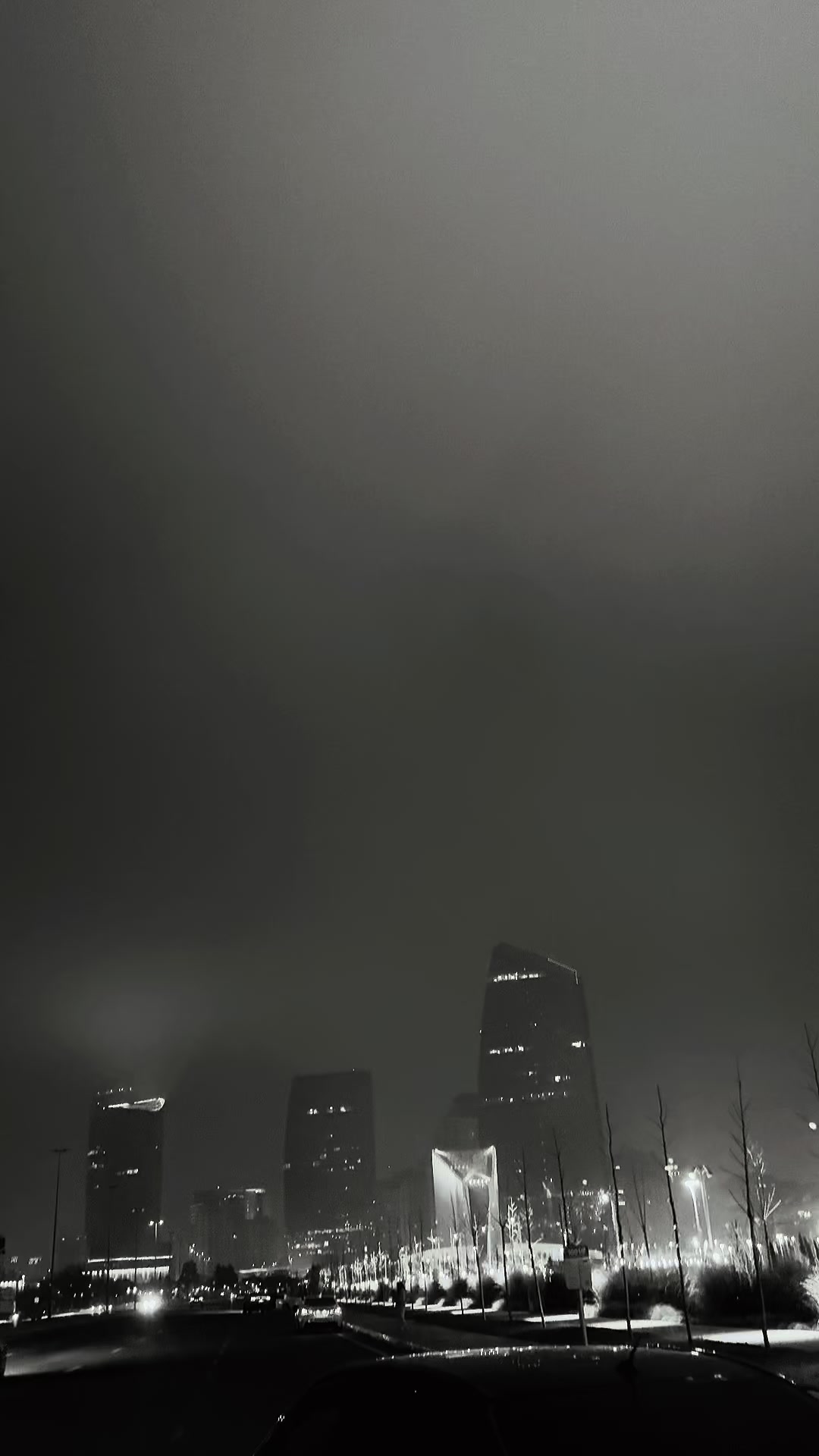 @858🫷🏻