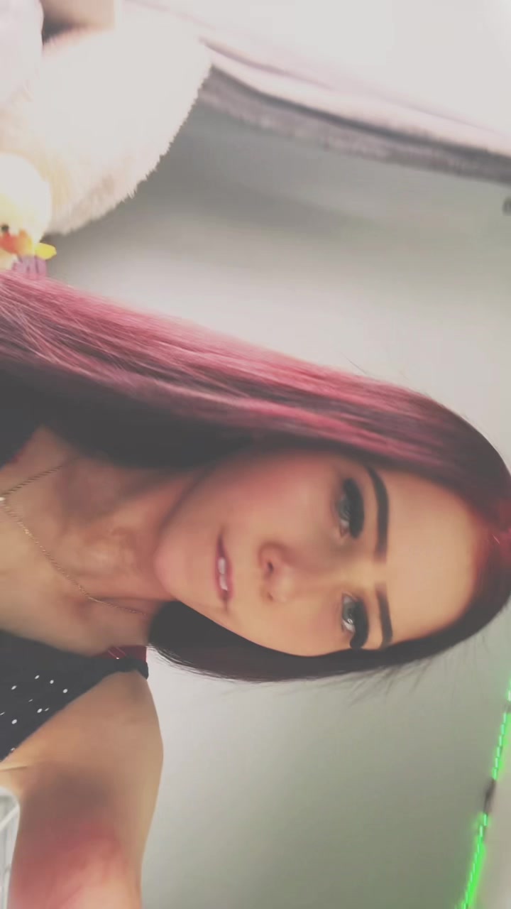 @𝐄𝐋𝐋𝐀~𝐌𝐀𝐘🧸📿