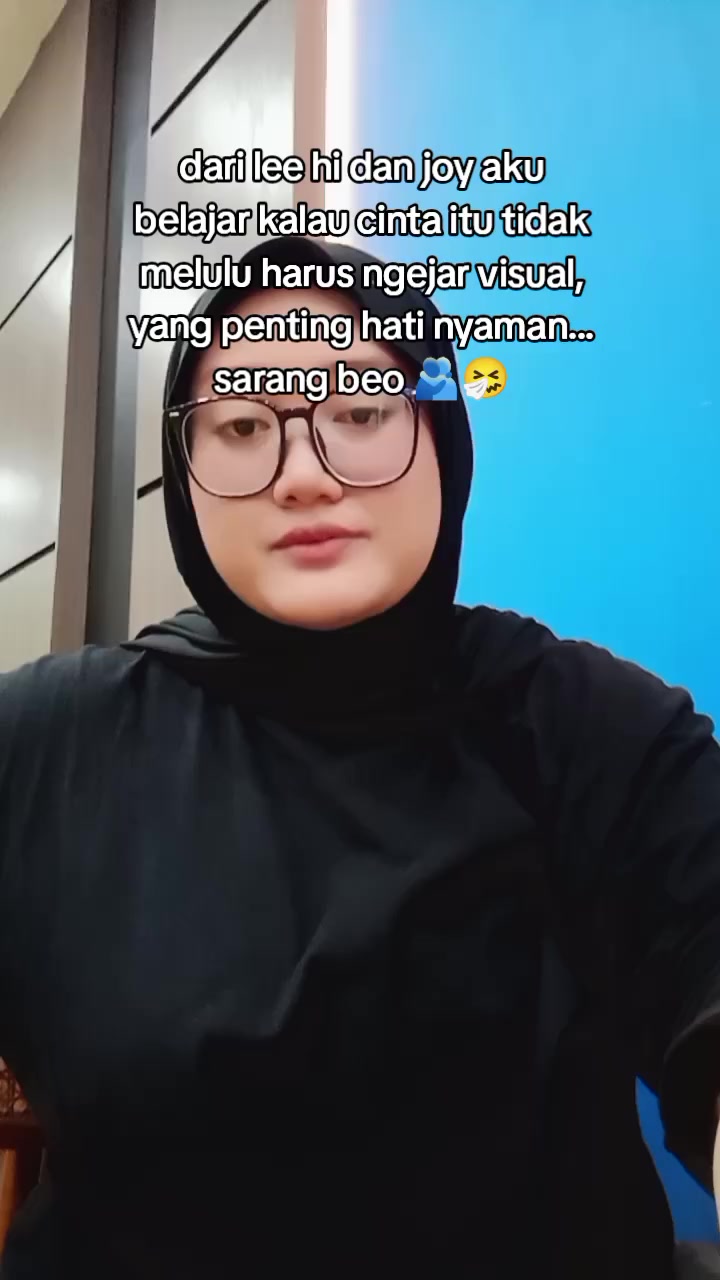 @Tia 🥸