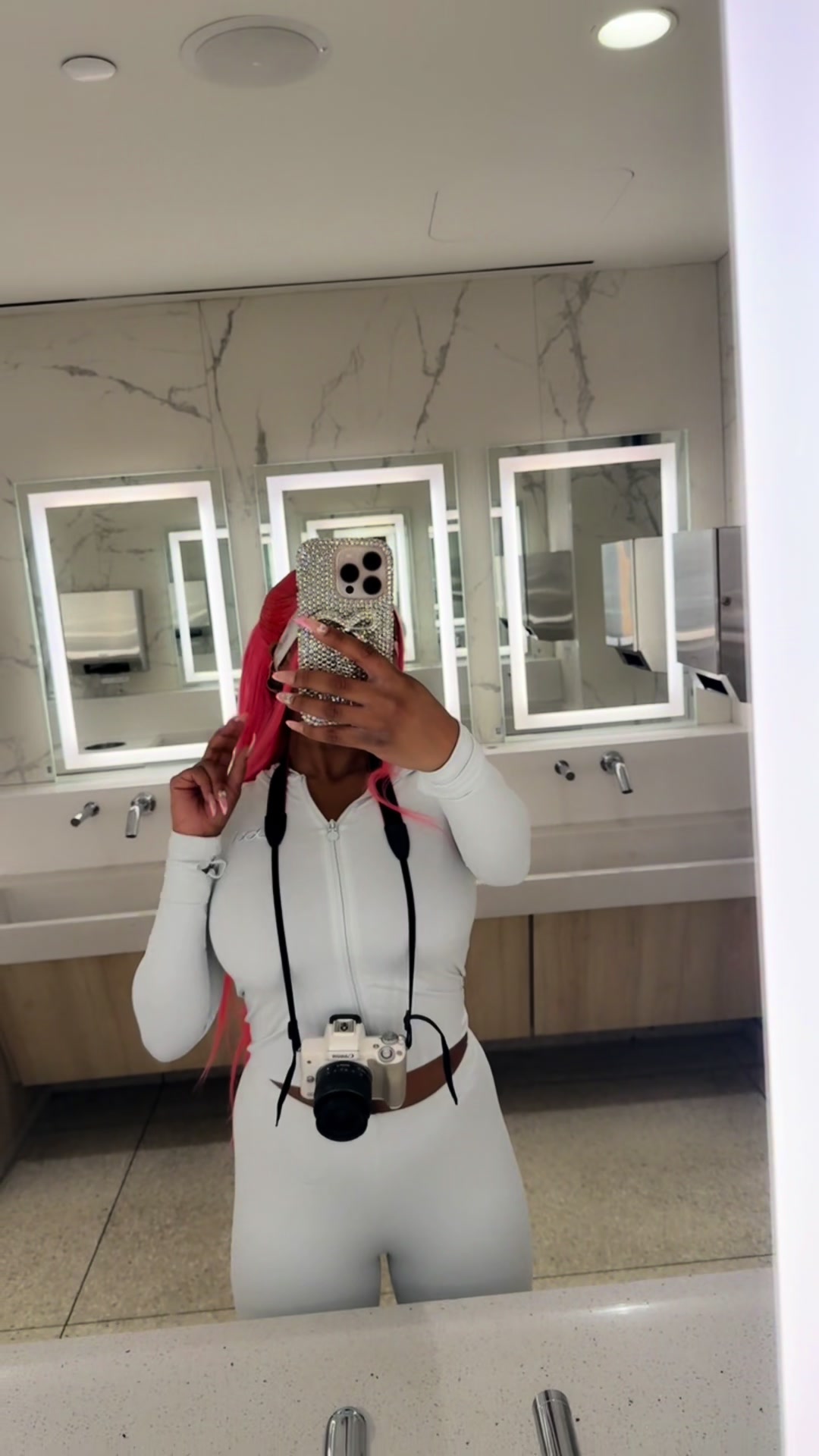 @Juliee