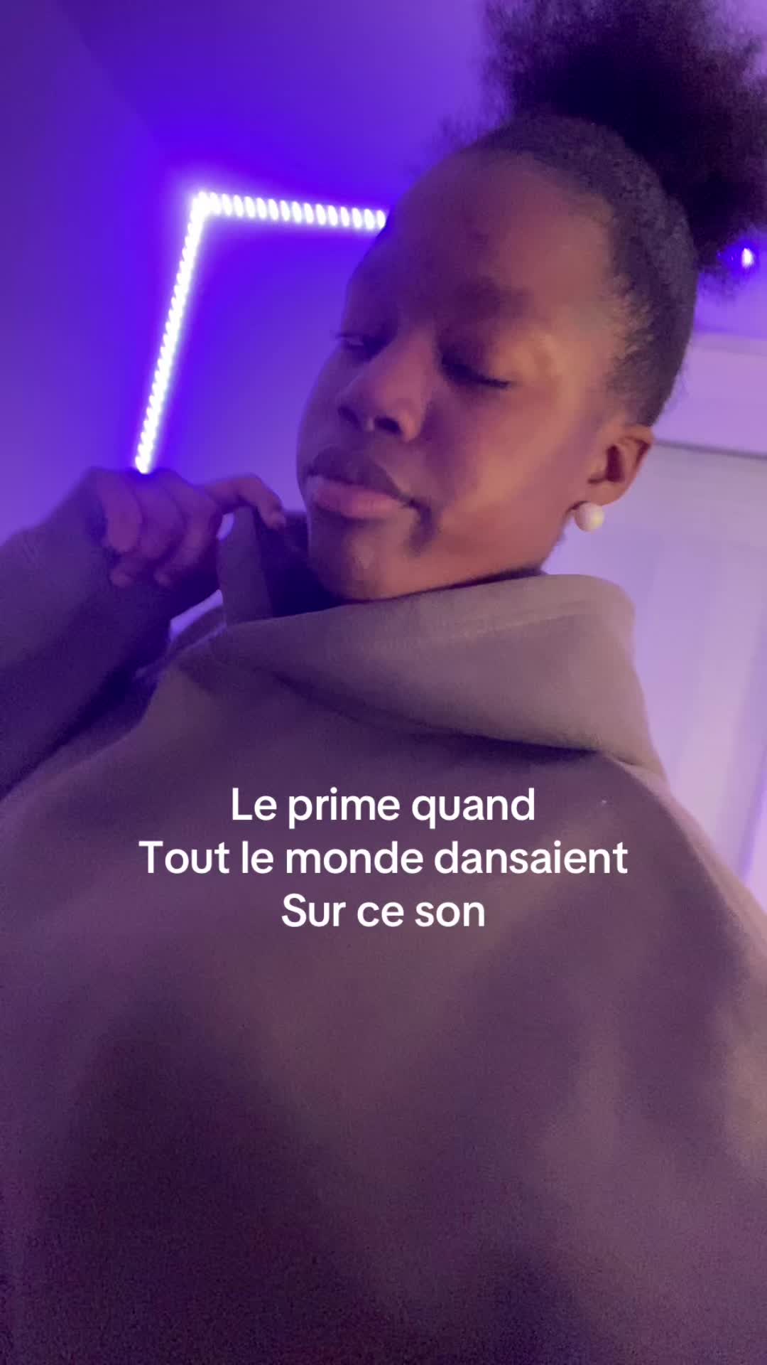 @𝐂𝐡𝐚𝐧𝐞𝐥𝐥𝐞