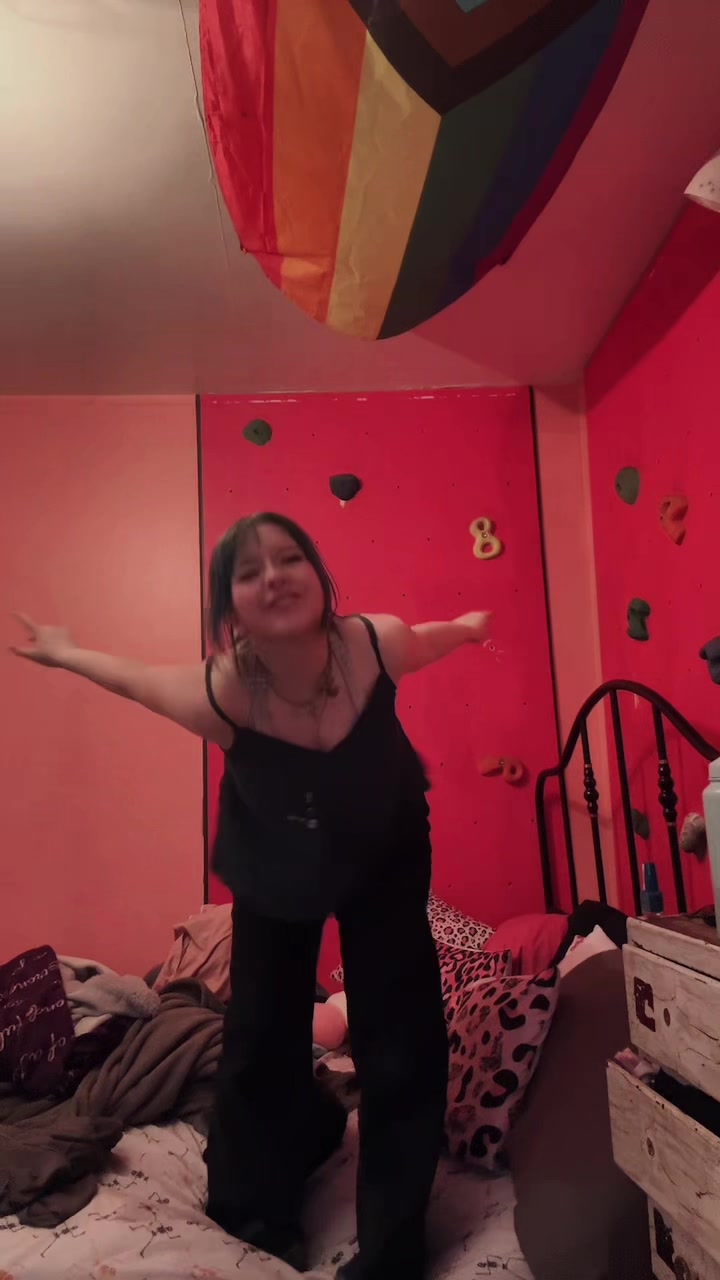 @greenishbeanish