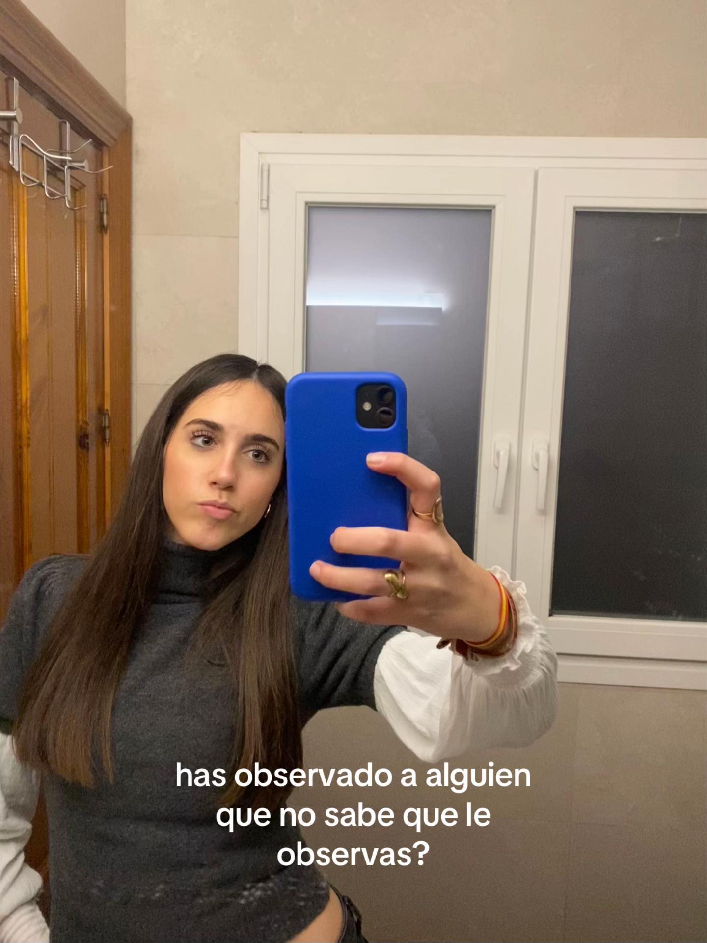 @luc&iacute;a.