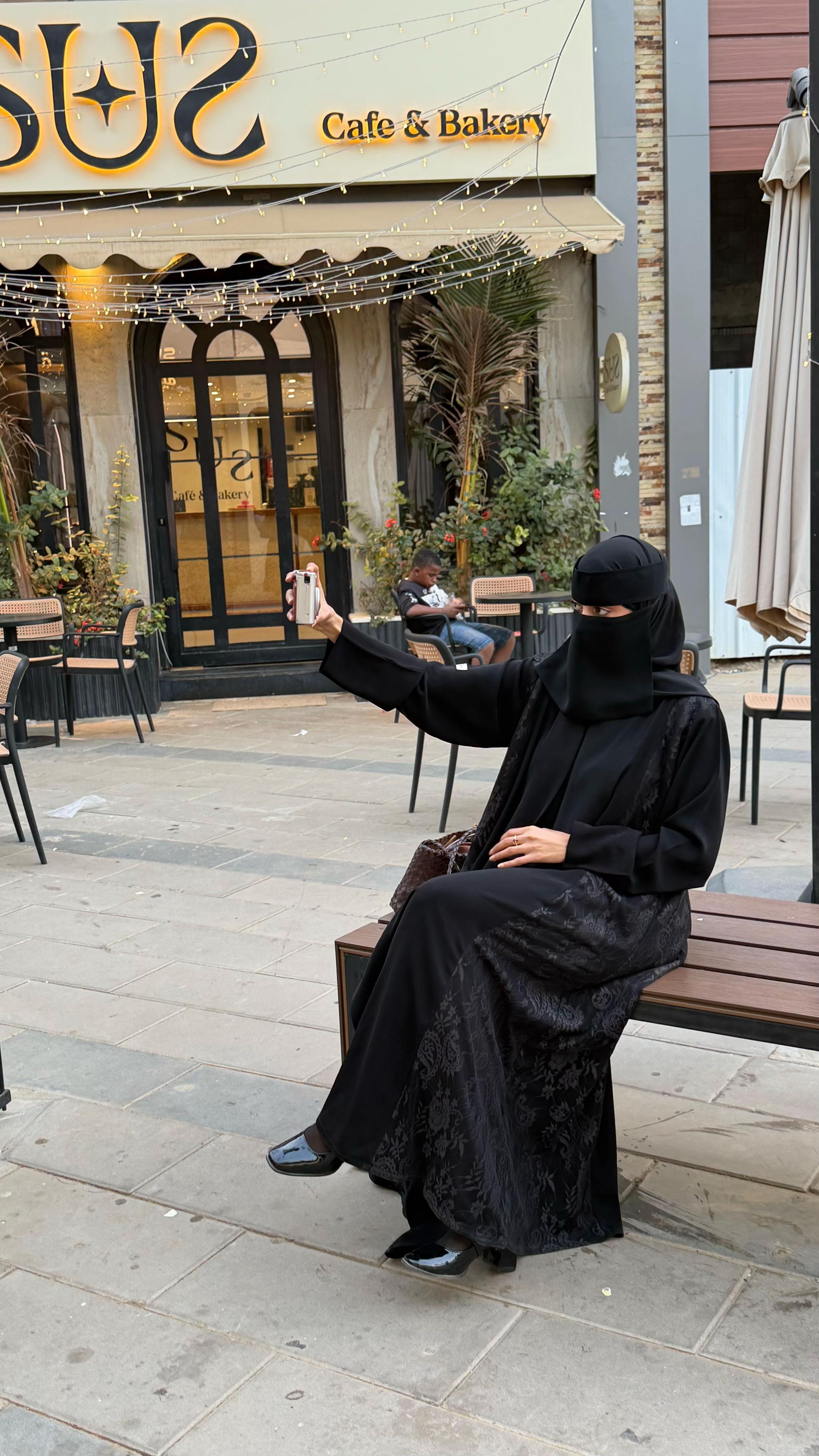 @hlm.abaya