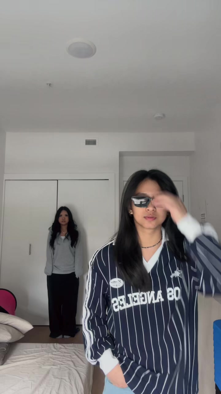 @<