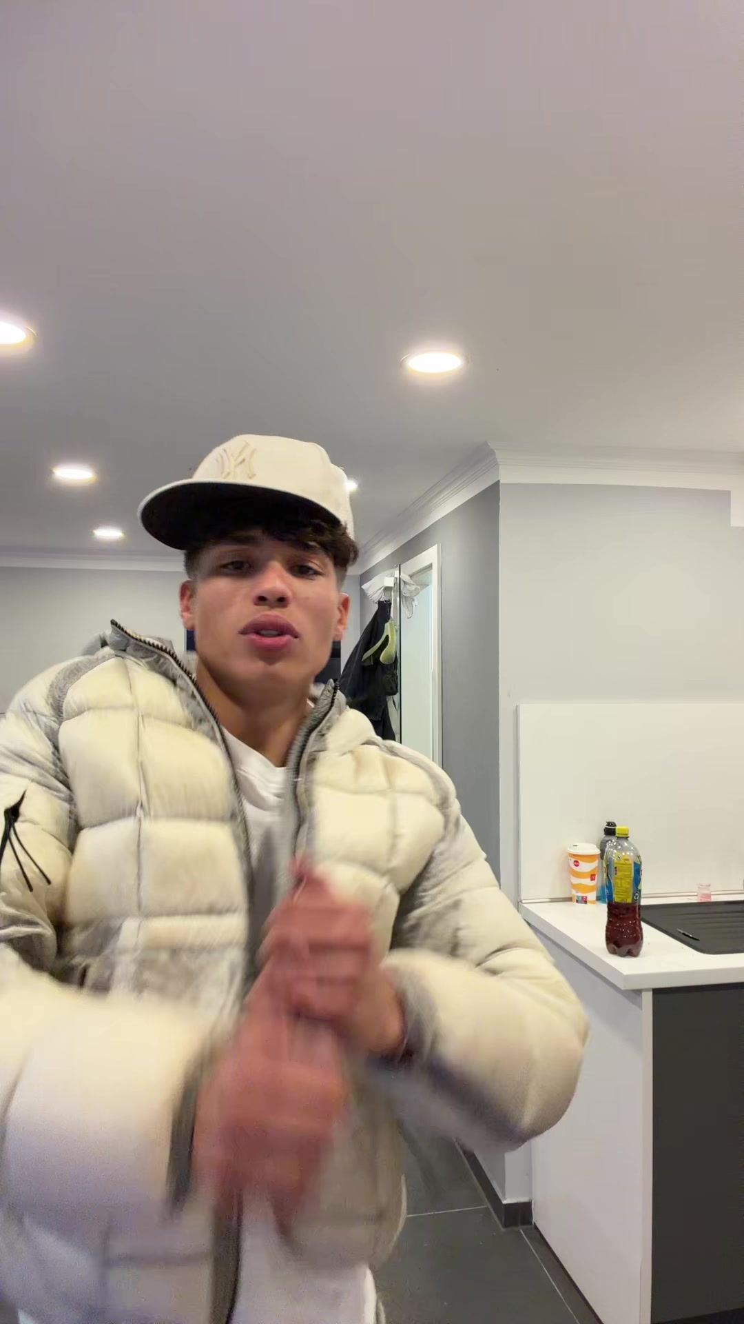@alexx