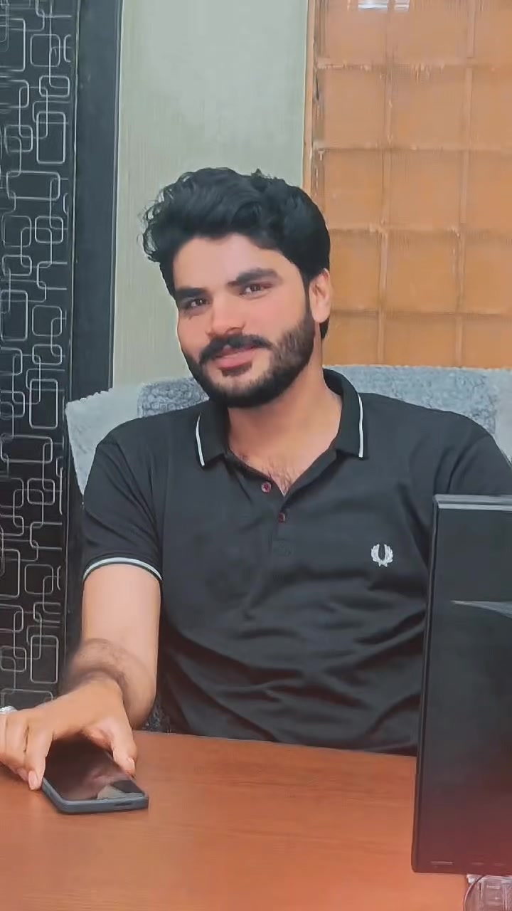 @Hamza Murshad ✨