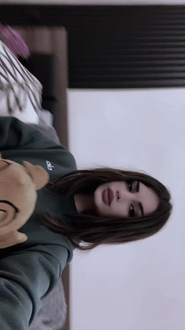 @_Sacha_