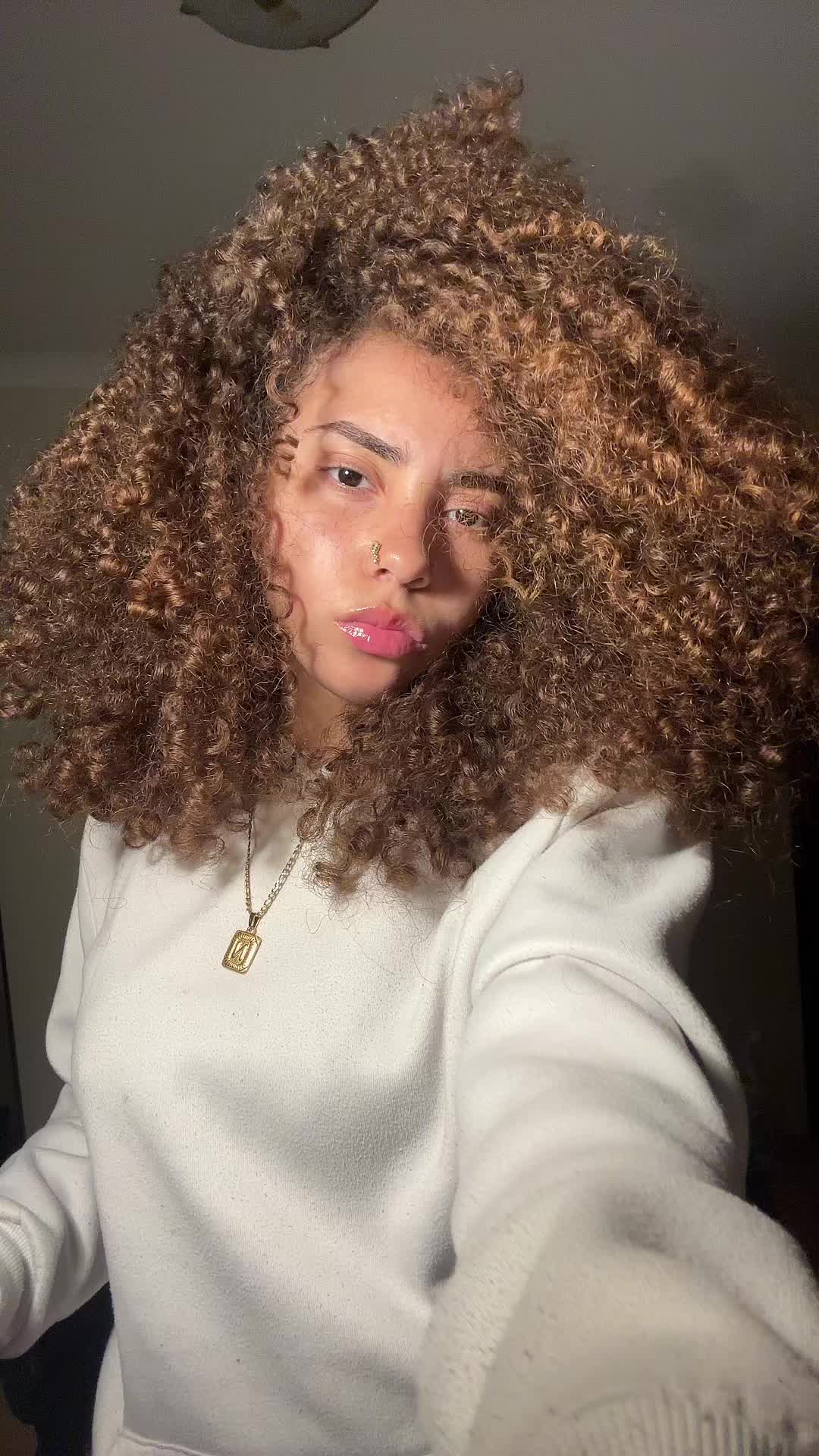 @gabriela