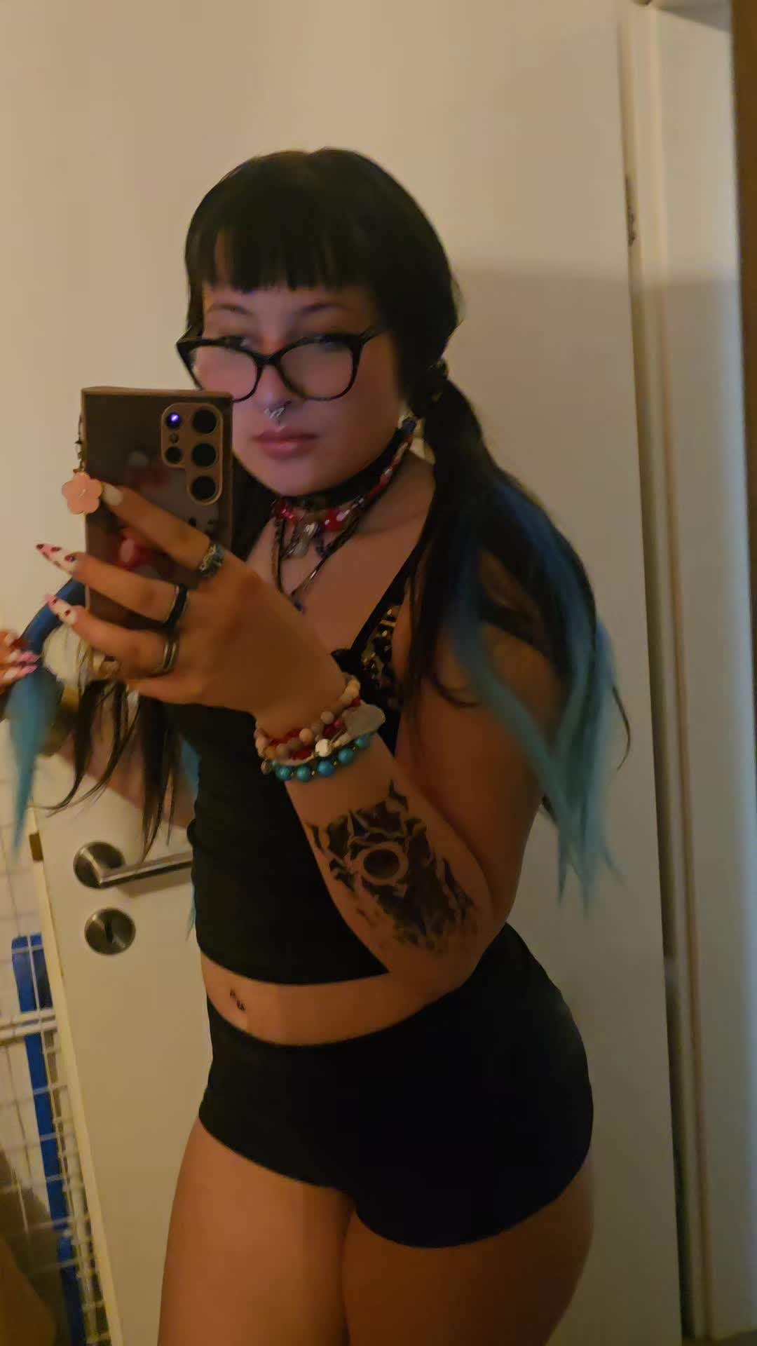 @𝑘𝑢𝑟𝑜𝑚𝑖🧚&zwj;♀️🔮