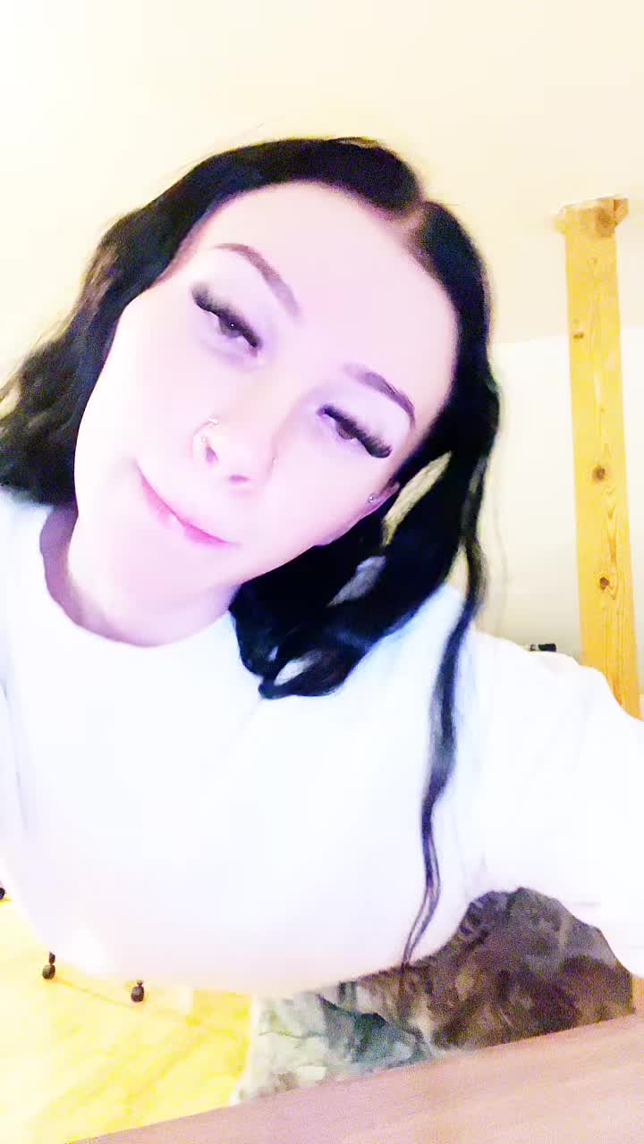 @justalilybit