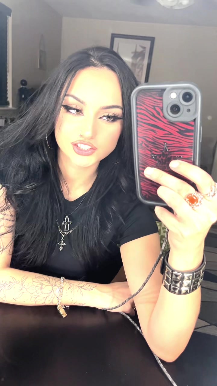 @Amber🖤